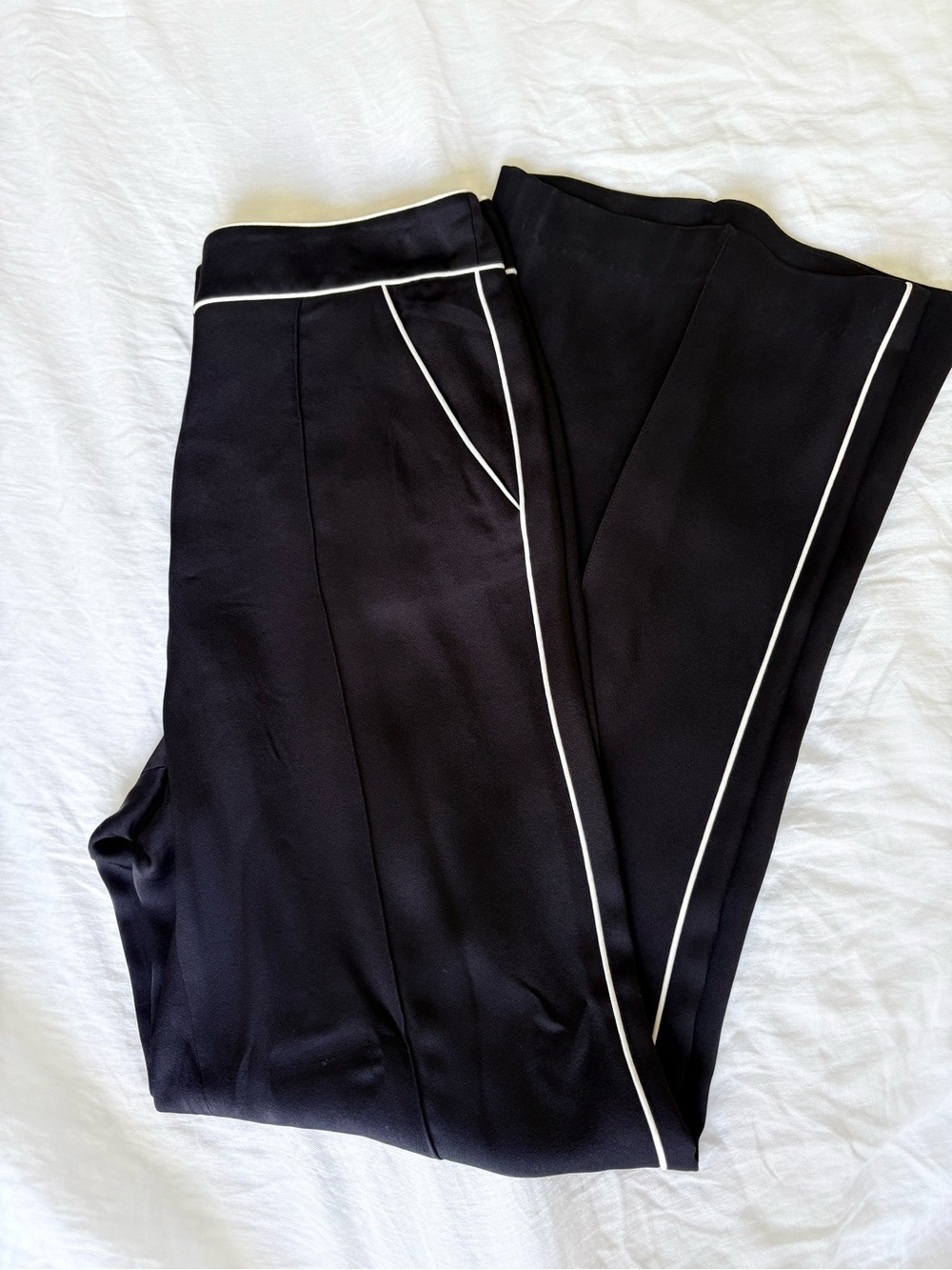 Veronica Beard Black Wide-Leg Pants with White stripe size 6